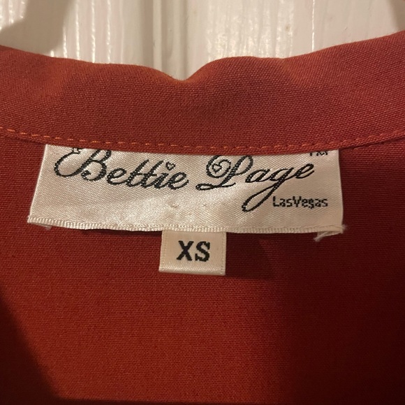 Vintage button down belted dress - Picture 7 of 8